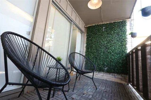 a view of outdoor space yard deck and patio