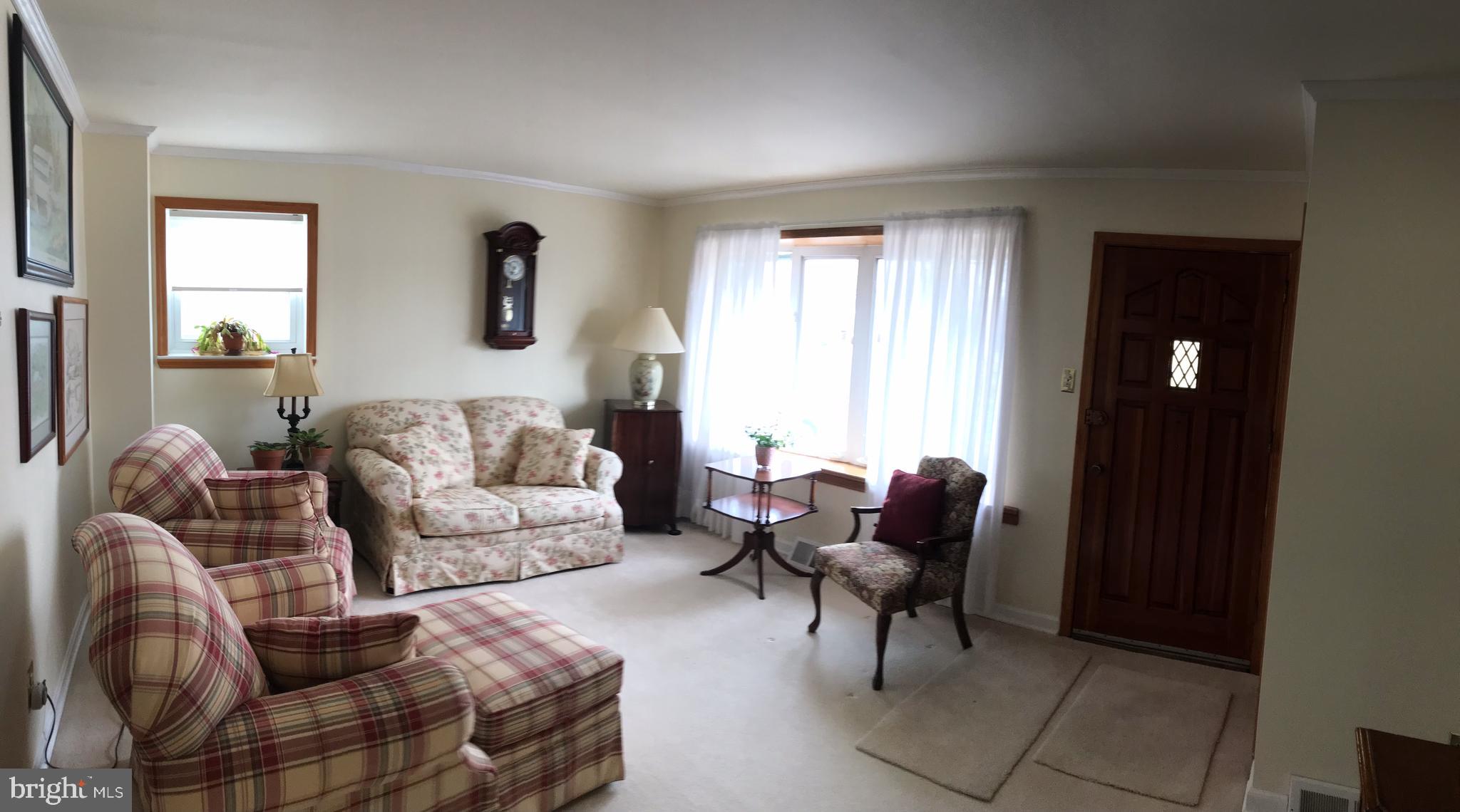 1000 Tomlinson Road Philadelphia, PA 19116 - Photo 10 of 30 Formal living room
