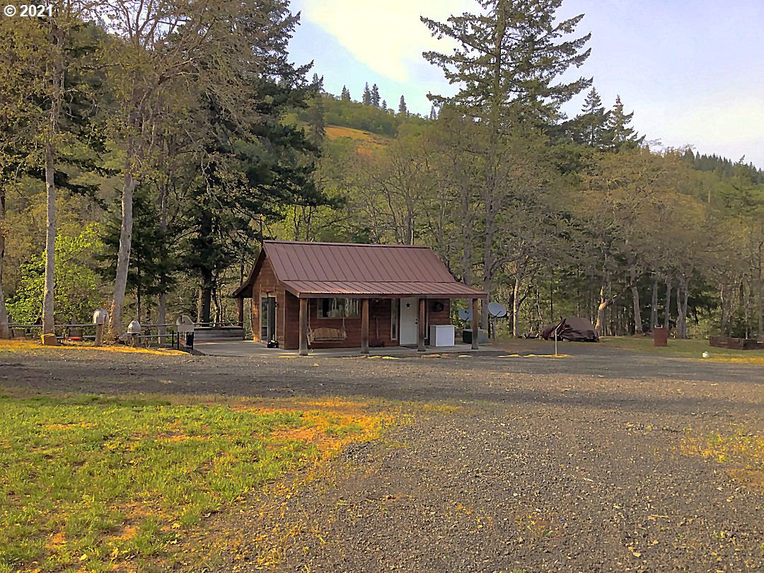 2208 Proctor Road Mosier, OR 97040 - Photo 1 of 17 Gallery Image 1