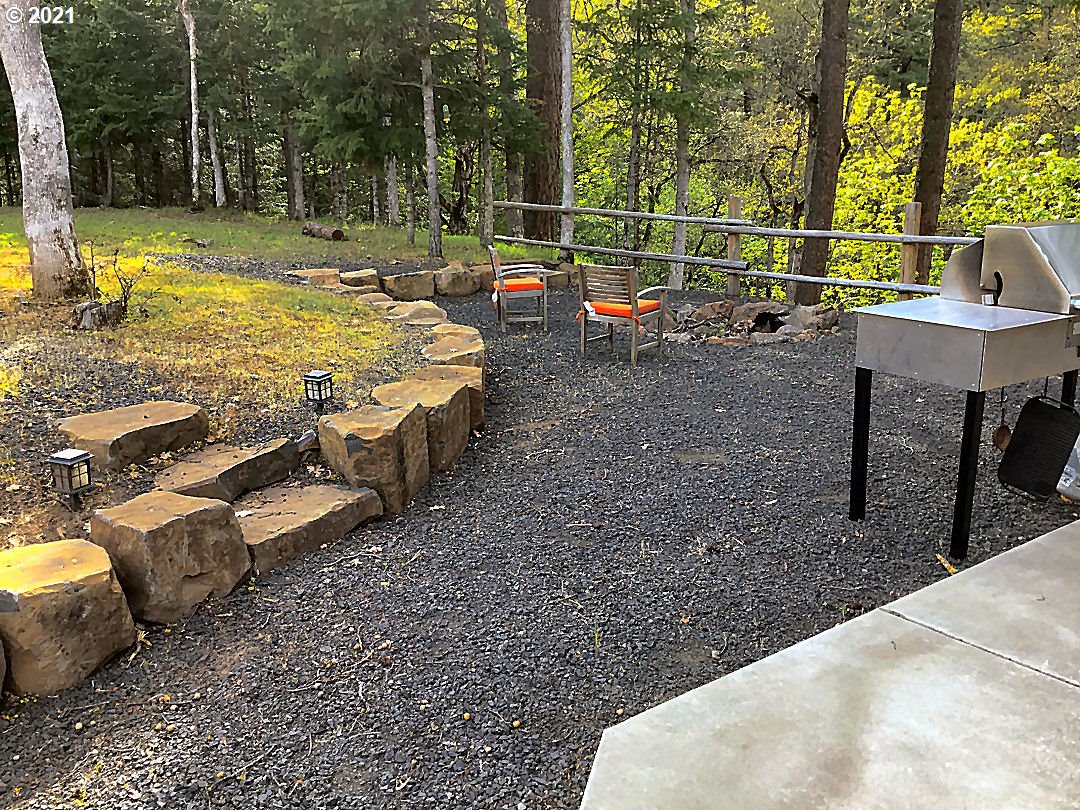 2208 Proctor Road Mosier, OR 97040 - Photo 9 of 17 Gallery Image 9