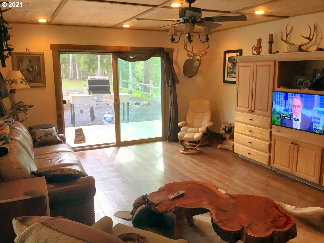 2208 Proctor Road Mosier, OR 97040 - Photo 10 of 17 Gallery Image 10