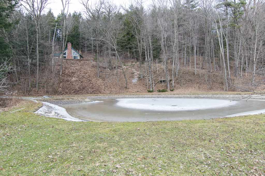 2246 Governor Chittenden Road Williston, VT 05495 - Photo 28 of 40