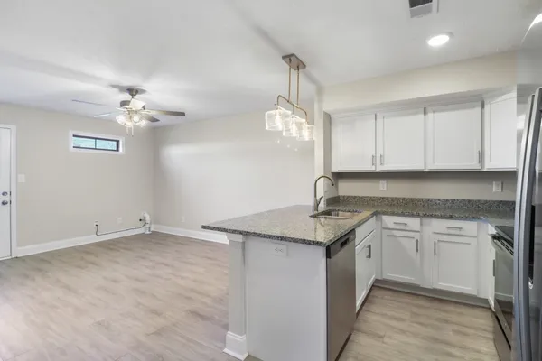 $1,375 | 1000 Henry Pl Boulevard, Unit 907, Clarksville, TN 37042