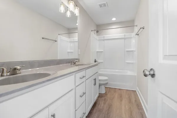 $1,375 | 1000 Henry Pl Boulevard, Unit 907, Clarksville, TN 37042