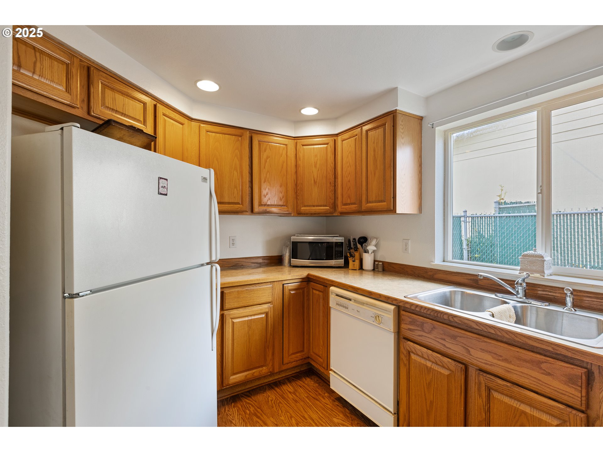572 Little Valley Road Roseburg, OR 97471 - Photo 23 of 47 Gallery Image 23