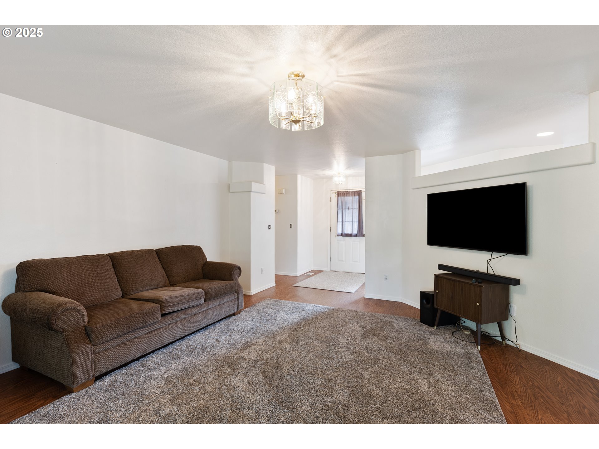 572 Little Valley Road Roseburg, OR 97471 - Photo 10 of 47 Gallery Image 10