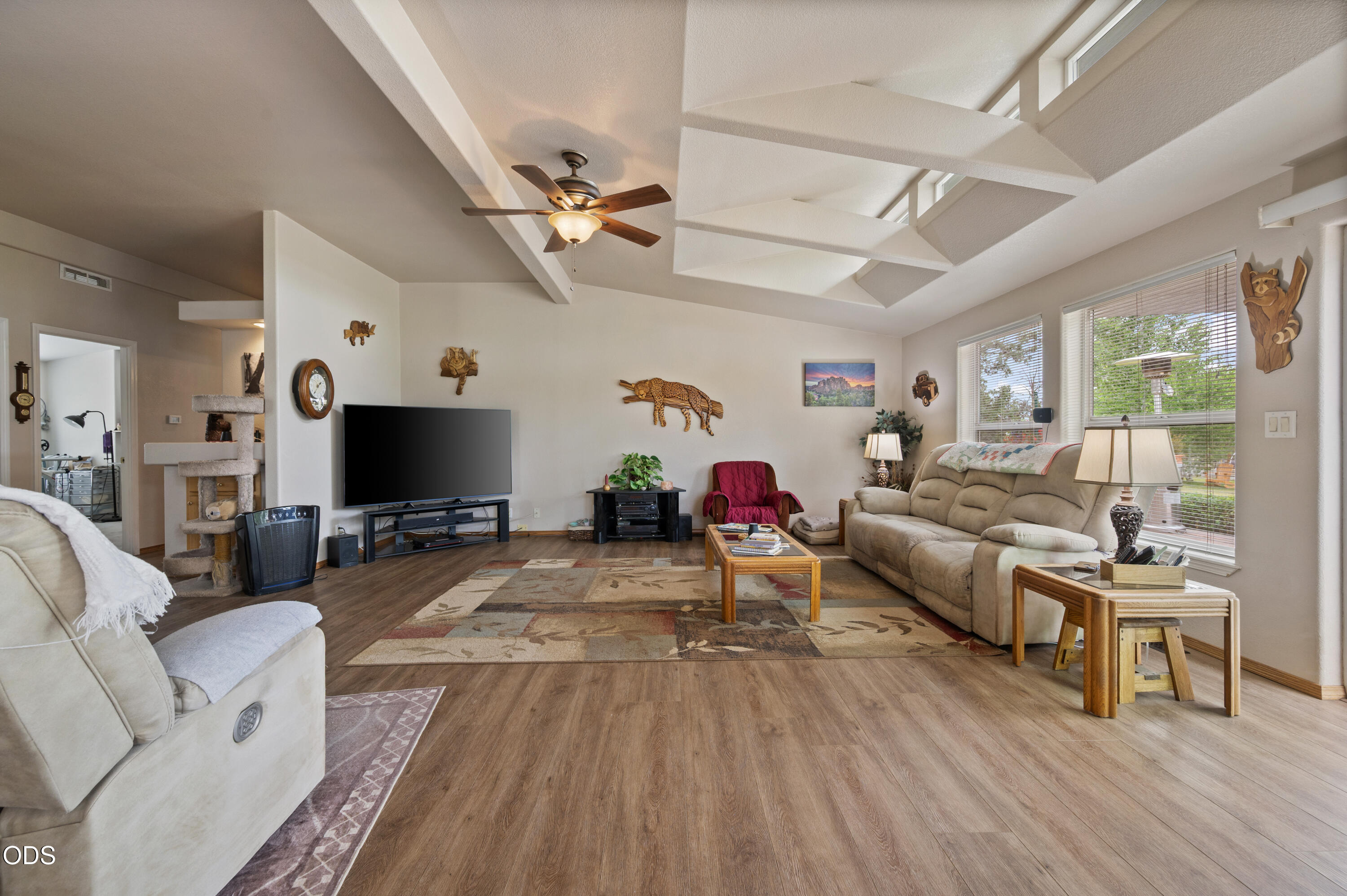 23720 Southwest Starshine Lane Bend, OR 97701 - Photo 5 of 65