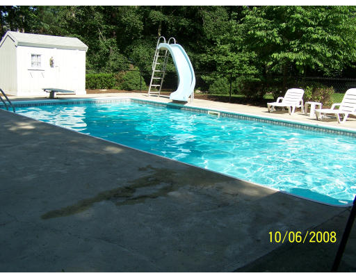 630 Locust Street Raynham, MA 02767 - Photo 8 of 24 Gallery Image 8