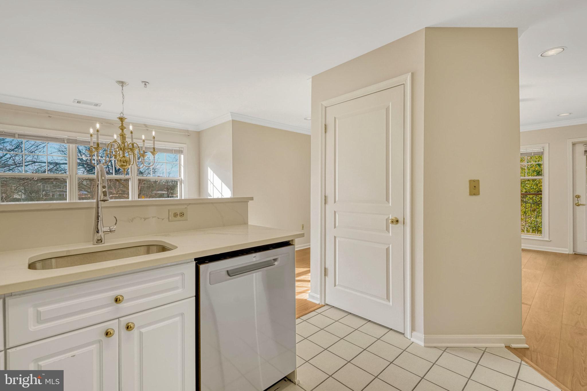 5573 Seminary Road, Unit 104 Falls Church, VA 22041 - Photo 11 of 31 Well Positioned Pantry