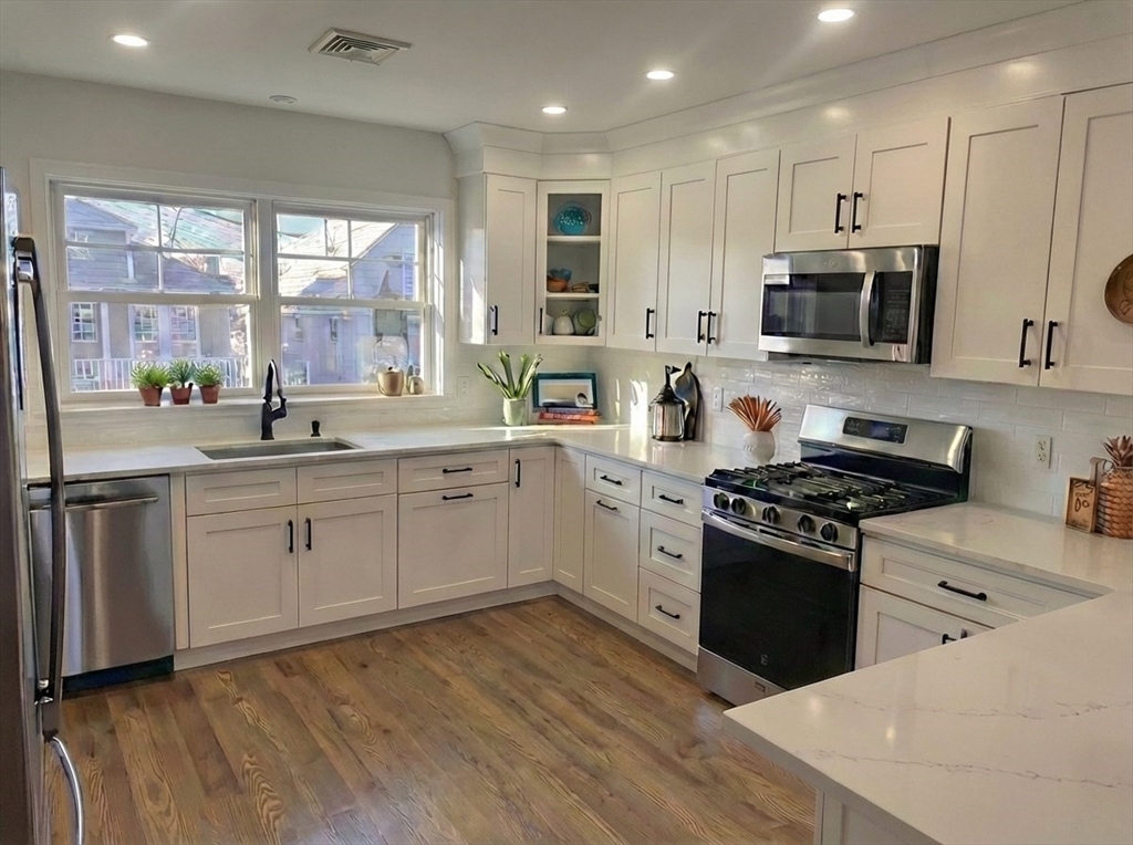 84 Arcadia Street, Unit 1 Revere, MA 02151 - Photo 3 of 32