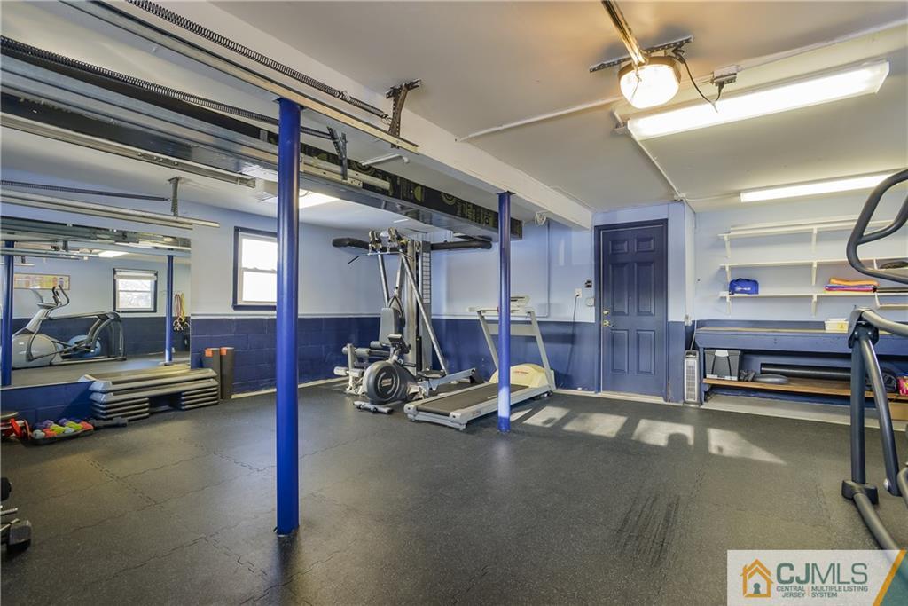 8 Glenbrook Road Freehold, NJ 07728 - Photo 23 of 25 Gallery Image 23