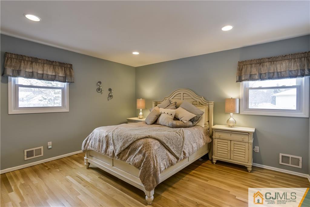 8 Glenbrook Road Freehold, NJ 07728 - Photo 10 of 25 Gallery Image 10
