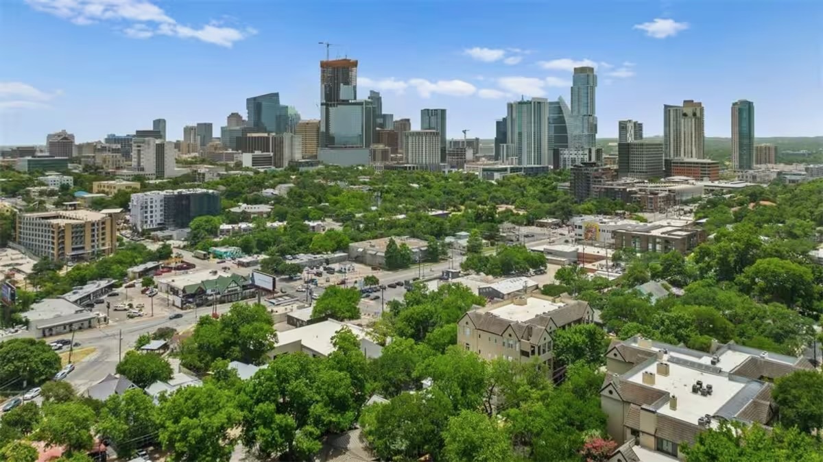 1212 Baylor Street Austin, TX 78703 - Photo 14 of 14 Skyline view