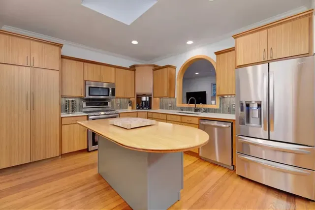 $5,200 | 1212 Baylor Street, Austin, TX 78703