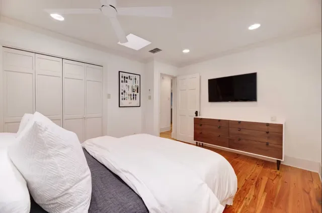 $5,200 | 1212 Baylor Street, Austin, TX 78703