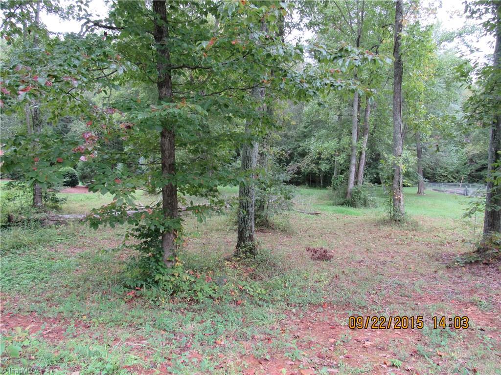 3 Whispering Creek Road King, NC 27021 - Photo 5 of 9 Gallery Image 5