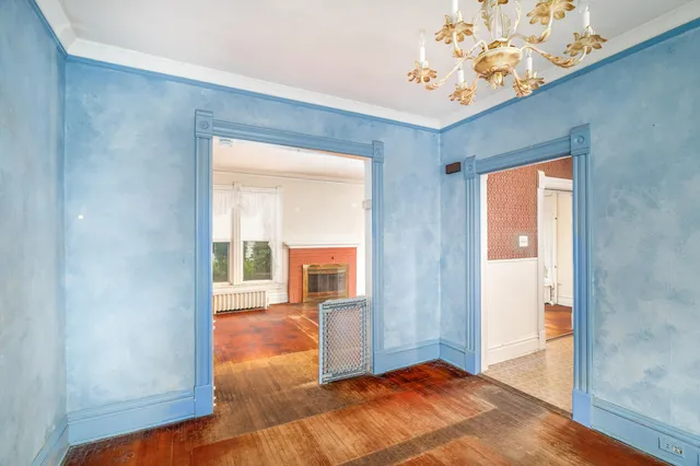 $297,900 | 2101 East 1st Street, Duluth, MN 55812