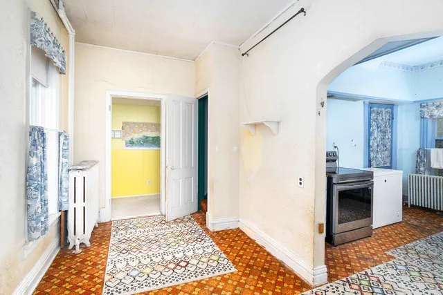 $297,900 | 2101 East 1st Street, Duluth, MN 55812