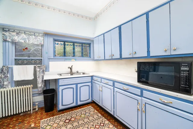 $297,900 | 2101 East 1st Street, Duluth, MN 55812