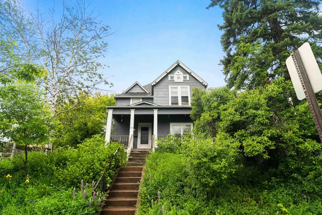 $297,900 | 2101 East 1st Street, Duluth, MN 55812