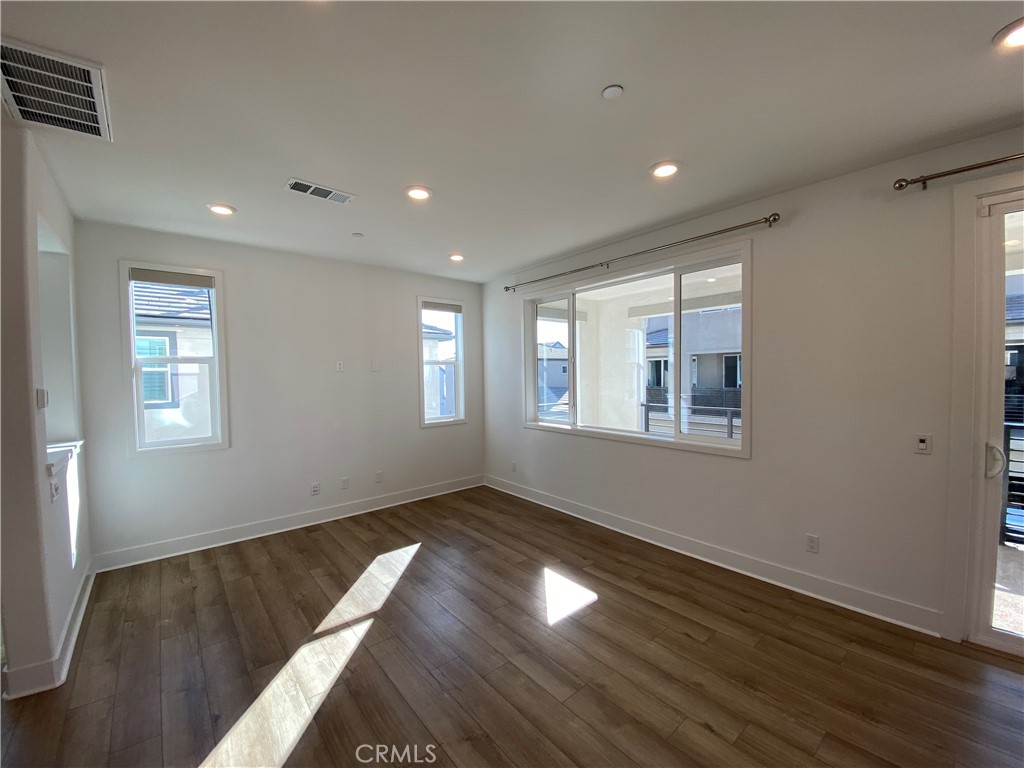 303 Tank Irvine, CA 92618 - Photo 15 of 28