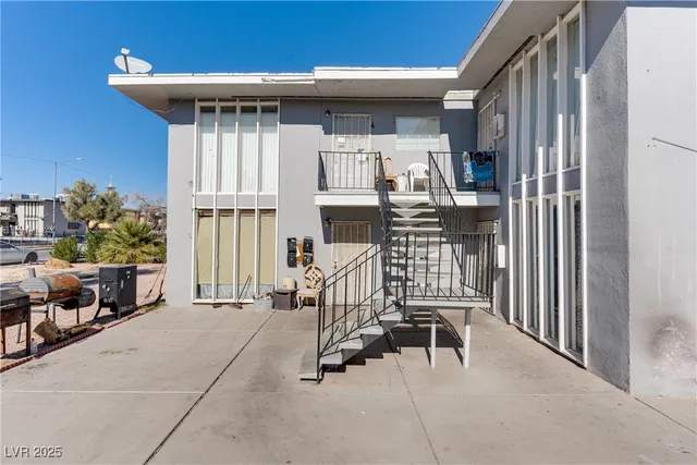 $1,044 | 3370 South Athens Street, Unit 4, Las Vegas, NV 89169