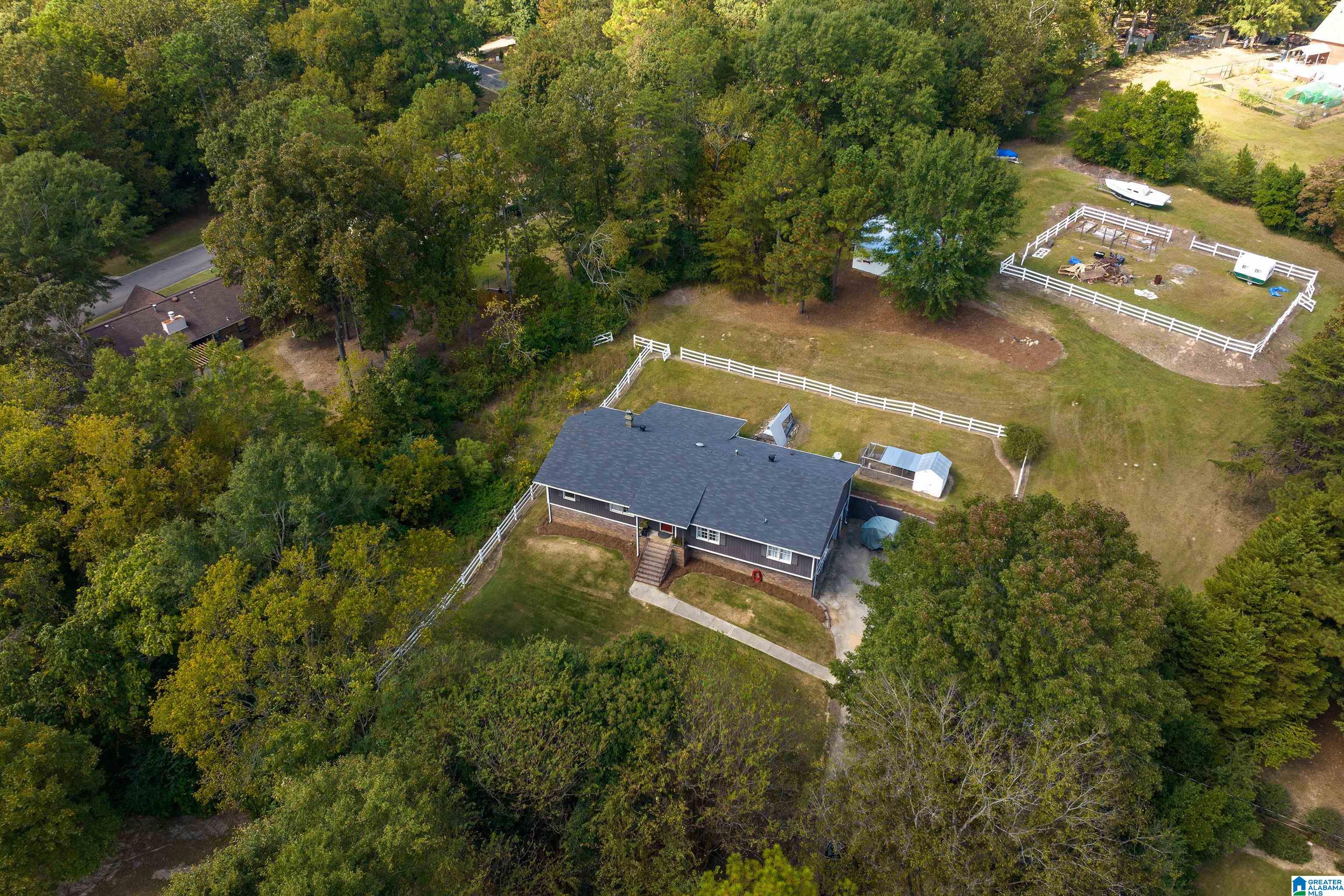 204 Auburn Road Pelham, AL 35124 - Photo 43 of 45