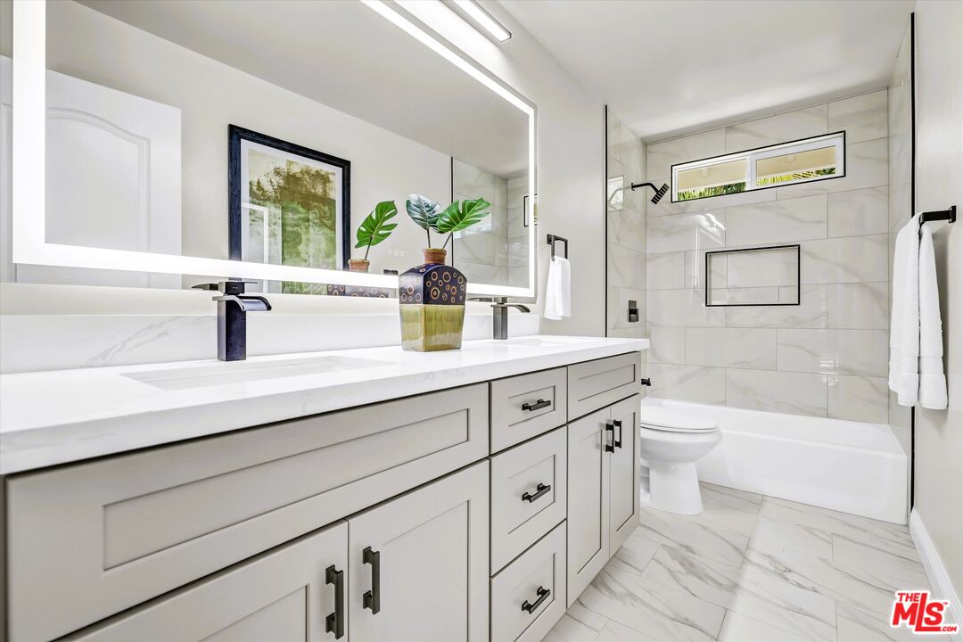 24621 Vía Del Rio Lake Forest, CA 92630 - Photo 31 of 42
