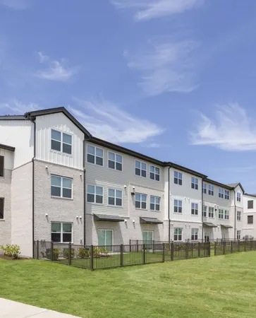 $1,361 | 10203 Karsten Road, Unit 1111, Rosharon, TX 77583