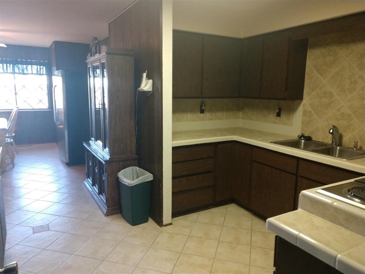 12427 Center Road Fenton, MI 48430 - Photo 5 of 52