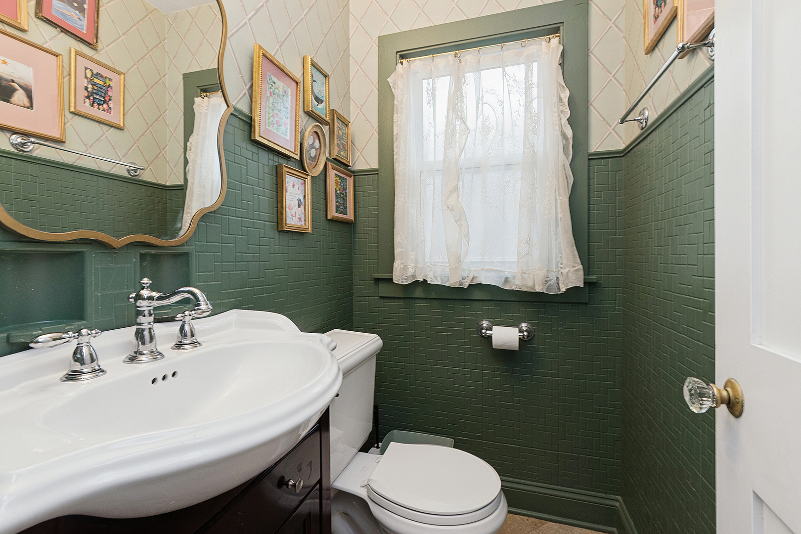 1731 Terrace Road Homewood, IL 60430 - Photo 8 of 32 Gallery Image 8