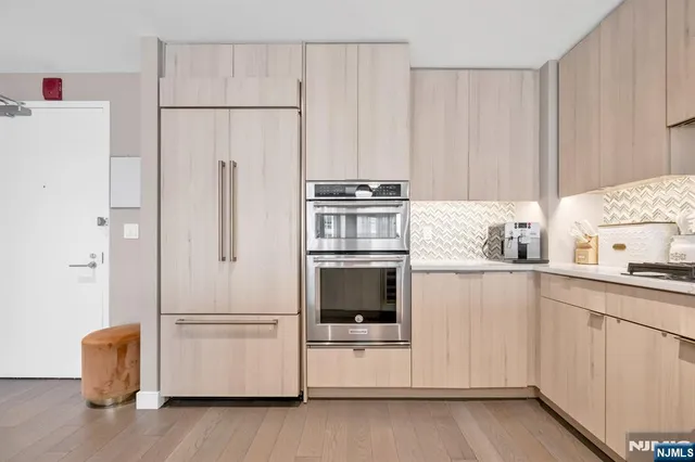 $1,549,000 | 800 Ave At Port Imperial, Unit 920, Weehawken, NJ 07086