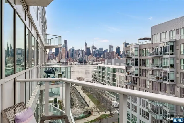 $1,549,000 | 800 Ave At Port Imperial, Unit 920, Weehawken, NJ 07086