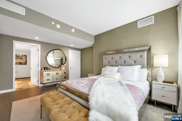 $1,549,000 | 800 Ave At Port Imperial, Unit 920, Weehawken, NJ 07086