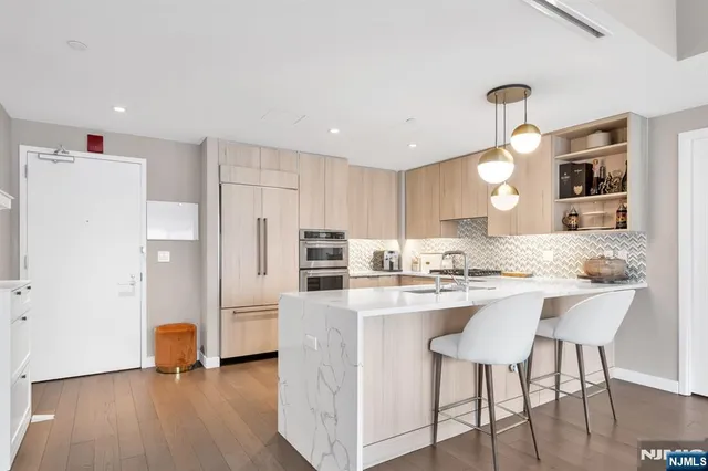 $1,549,000 | 800 Ave At Port Imperial, Unit 920, Weehawken, NJ 07086