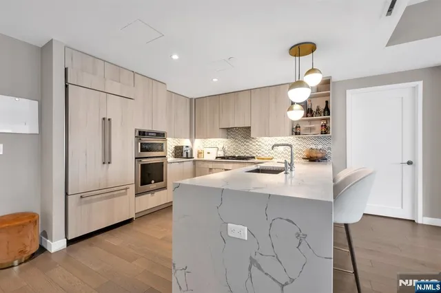 $1,549,000 | 800 Ave At Port Imperial, Unit 920, Weehawken, NJ 07086