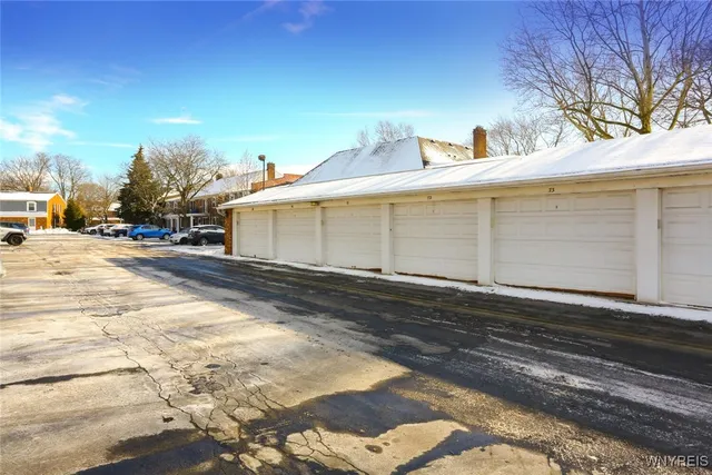 $179,900 | 1380 Maple Road, Unit 8, Amherst, NY 14221