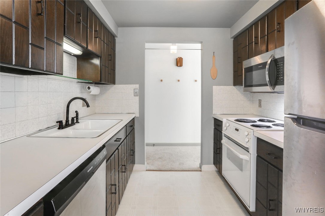 1380 Maple Road, Unit 8 Amherst, NY 14221 - Photo 9 of 26