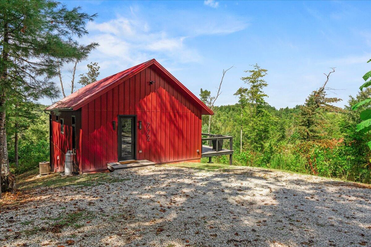 772 Chestnut Log Branch Road Campton, KY 41301 - Photo 3 of 53 03-IVA08790