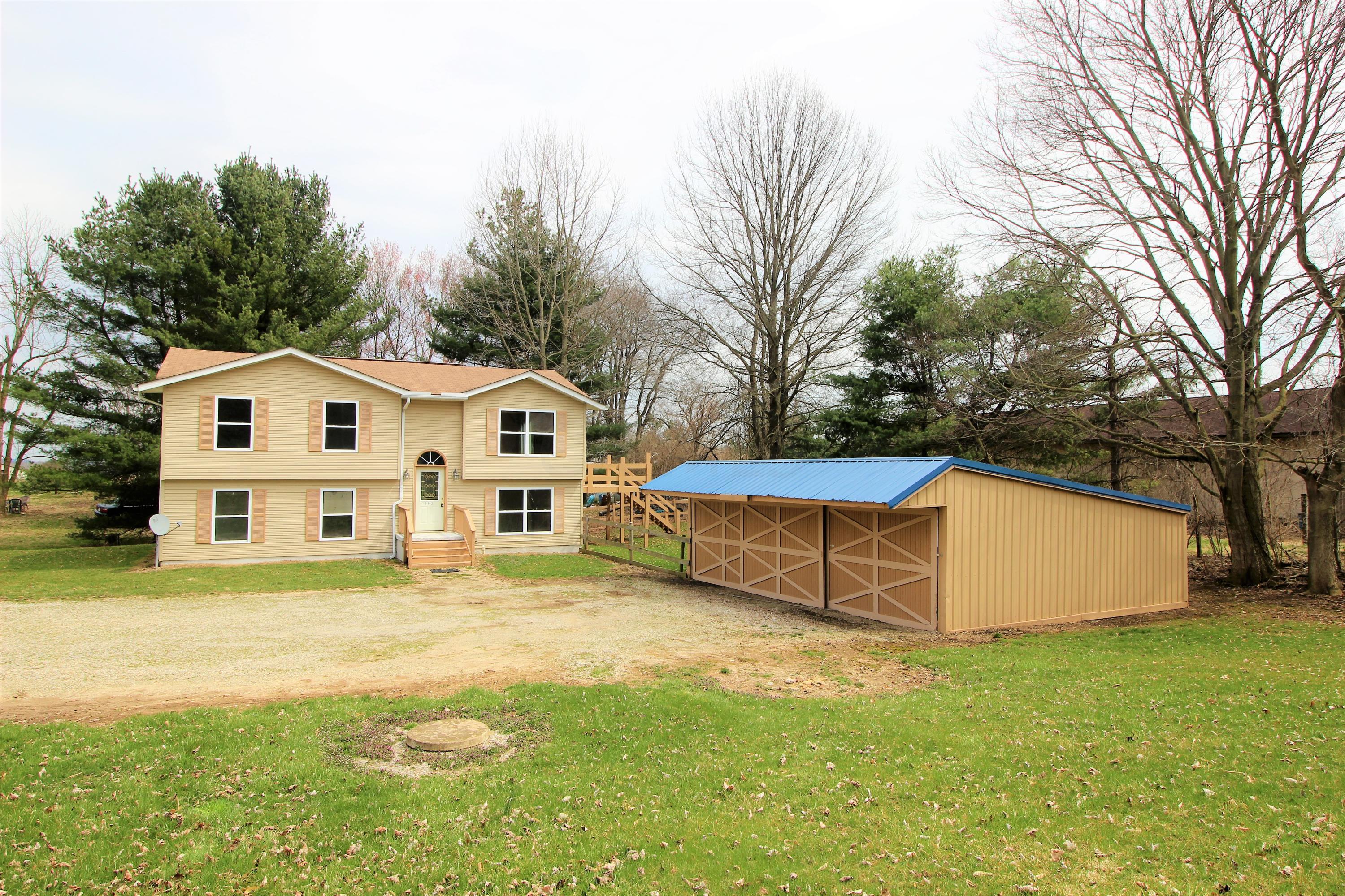 1502 Beaver Run Road Southeast Hebron, OH 43025 - Photo 2 of 35