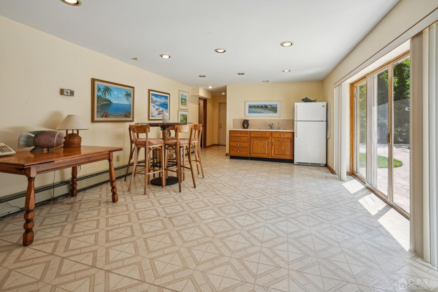 2 Ridge Lane Colonia, NJ 07067 - Photo 21 of 32 Gallery Image 21