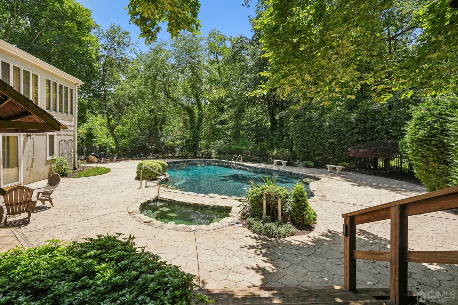 2 Ridge Lane Colonia, NJ 07067 - Photo 29 of 32 Gallery Image 29