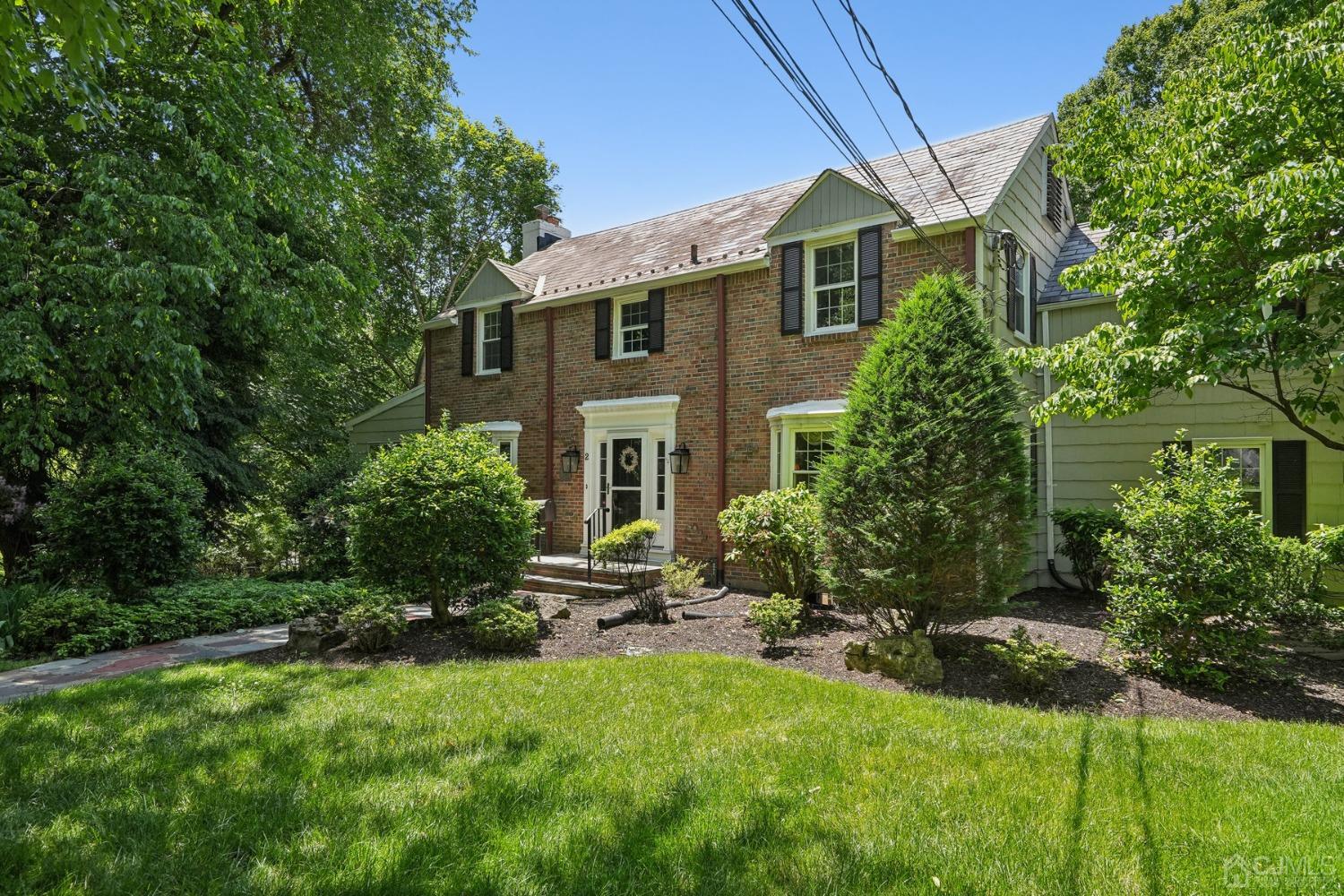 2 Ridge Lane Colonia, NJ 07067 - Photo 3 of 32 Gallery Image 3