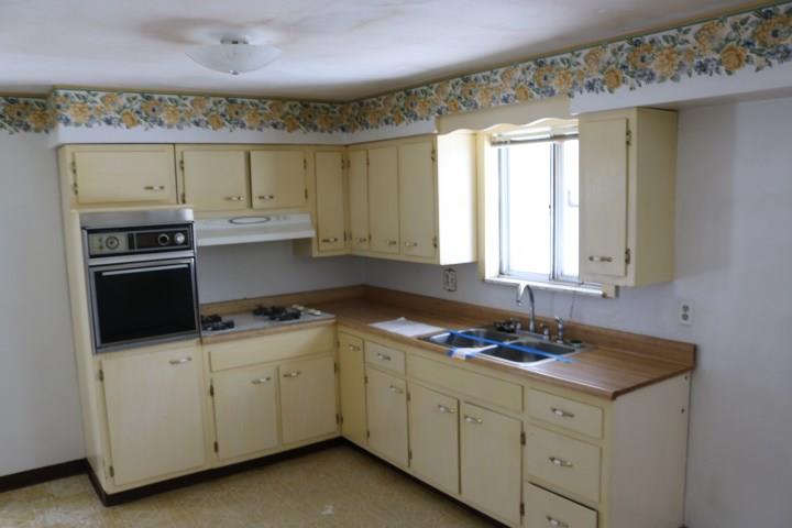 514 Freeport Road Butler, PA 16002 - Photo 3 of 10
