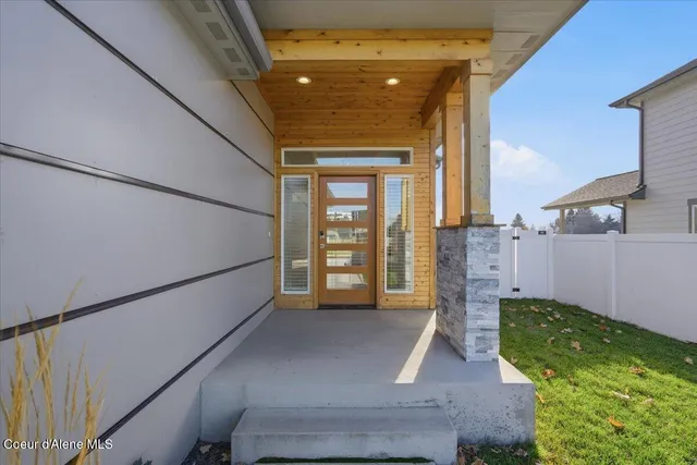 $643,000 | 3294 West Giovanni Lane, Hayden, ID 83835