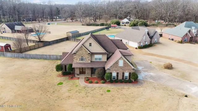 $425,000 | 1765 Weatherby Drive, Hernando, MS 38632
