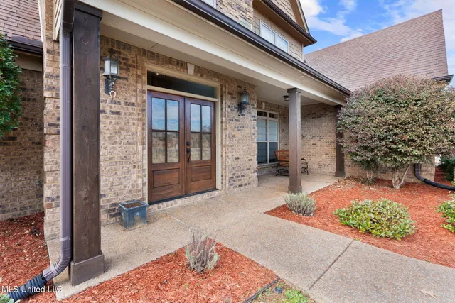 $425,000 | 1765 Weatherby Drive, Hernando, MS 38632