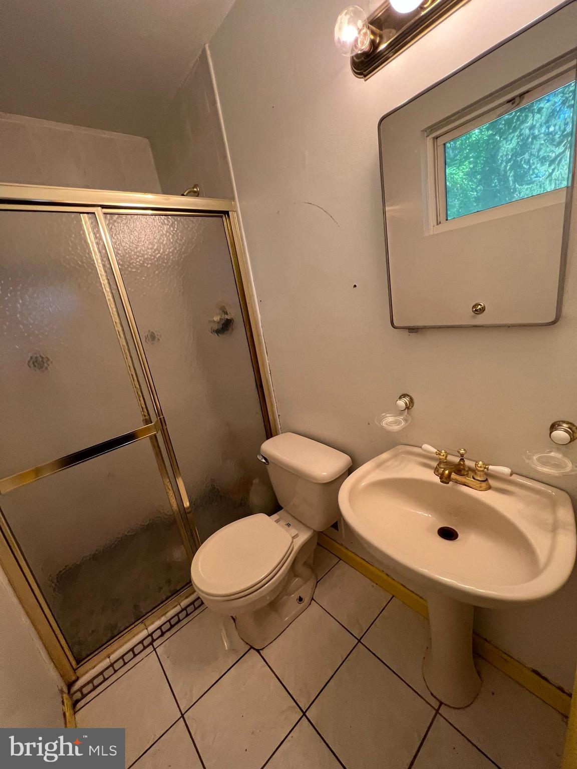 5007 Aspen Hill Road Rockville, MD 20853 - Photo 11 of 17 Primary Bathroom