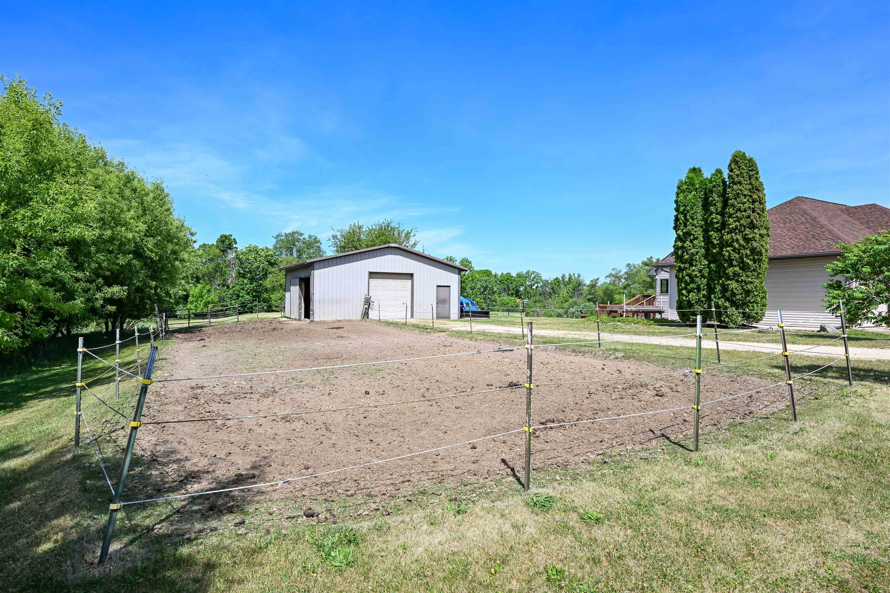 11129 North Charley Bluff Road Milton, WI 53563 - Photo 55 of 60