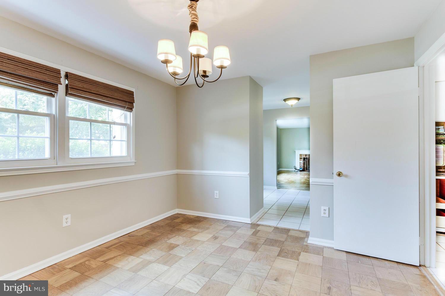 6823 Spur Road Springfield, VA 22152 - Photo 3 of 30 Dining Room